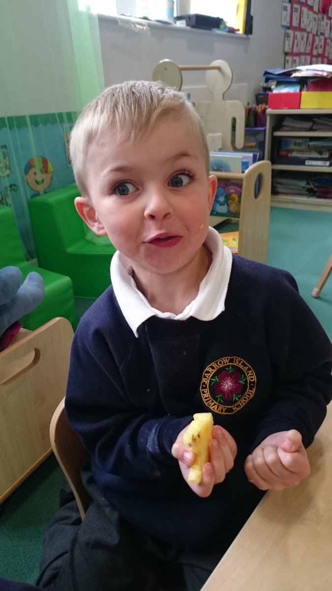 MissAJLuke's tweet photo. @BarrowIslandSch @CooperativeFood Fruit tasting following our visit to the Co-op. #pineappleface https://t.co/kK7vTDrdtu