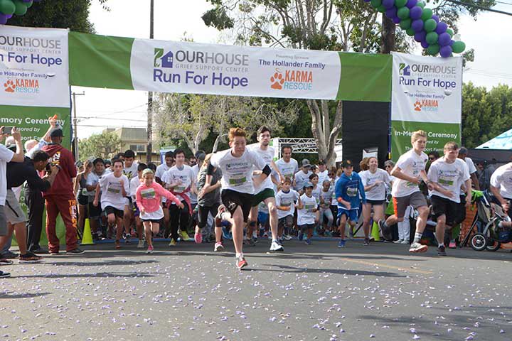 BrentwoodNewsLA's tweet photo. Run for Hope Raises $470,000 https://t.co/2UsQytQgYo #losangeles #5krun #runforhope @griefresource #Westside https://t.co/6BHAu63zFf