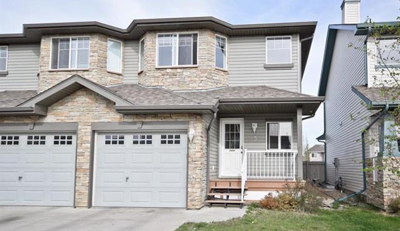 HALF DUPLEX 1166 sq.ft for sale in South Terwillegar in SANDLEWOOD PLACE. #yeg #realestate darlenestrang.ca/properties/5-s…
