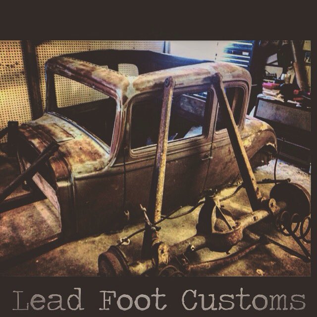 leadfootcustoms's tweet photo. Happy Wednesday! Keep your foot in it! #highboy #roadster #32pontiac #hotrod https://t.co/JifgIW0PnP