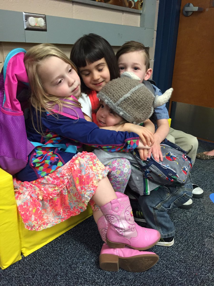 theSMECEC's tweet image. A big hug before a long weekend #SMISC #team512