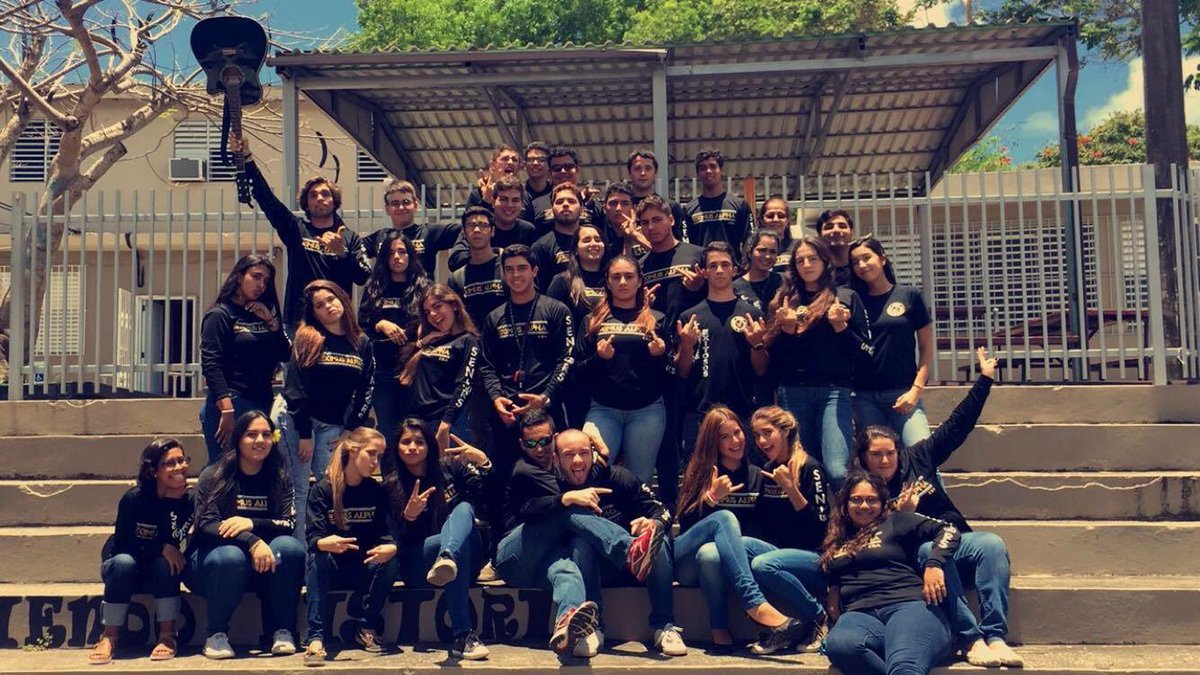 dixonv025's tweet photo. Eximus Alpha '16 🎓🏆 https://t.co/Q8lBAjqWJU