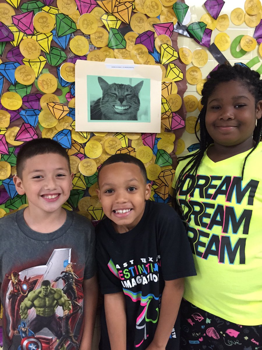 emlygldn's tweet photo. Math scavenger hunt is in full effect! #ruthes #misdtlap https://t.co/o0BuhIOkHx