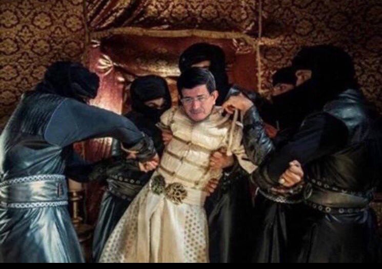 AtillaTasNet's tweet photo. Ulan! Ahahhahaaha:)) şehzade Ahmet'i yedirmeyiz! 😂😂😂 https://t.co/I9ZiPxUOLQ
