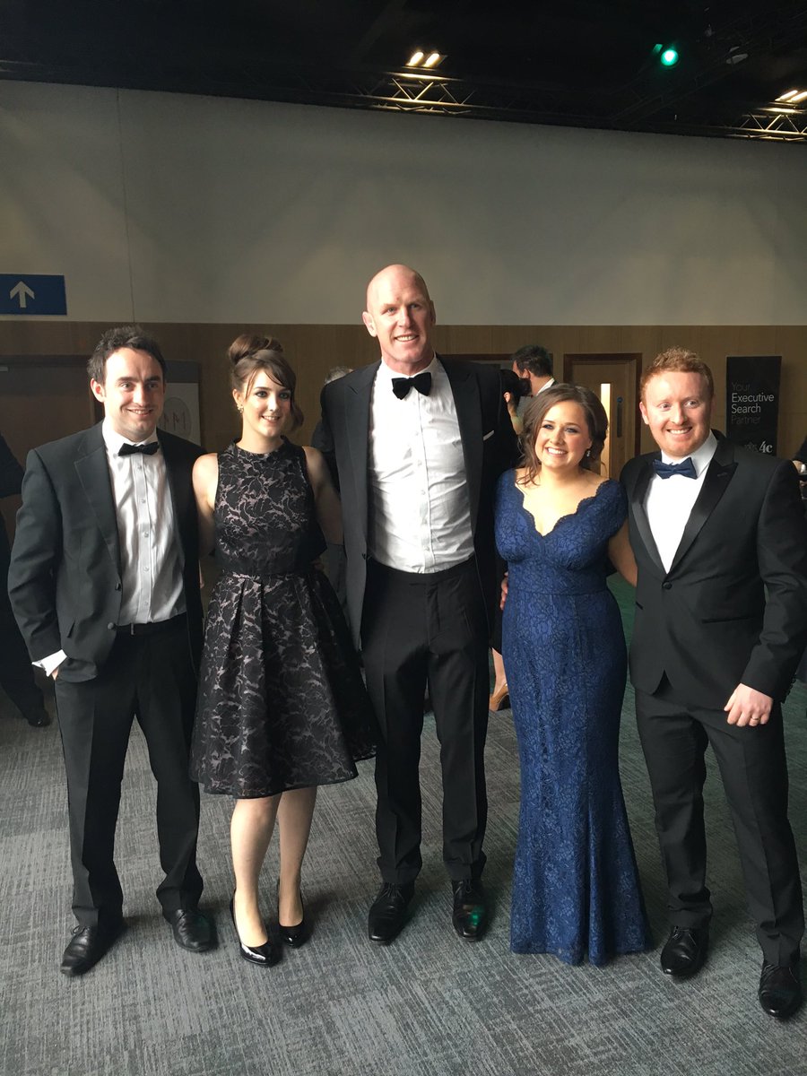AmandaSistern's tweet photo. It's not every day I feel this small! Even you @ssistern Brill to meet @Pauloconnell #wearechampions @NIChamber https://t.co/qt3SdFXedP