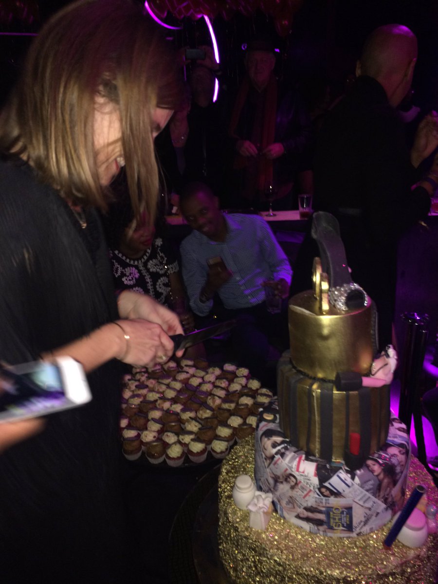 ELLESouthAfrica's tweet photo. Our Editor-in-chief @EmilieGambade cutting the birthday cake! #ELLE20Party #ELLE20 🍰🎂🎈💋 https://t.co/hsynuYi7Af