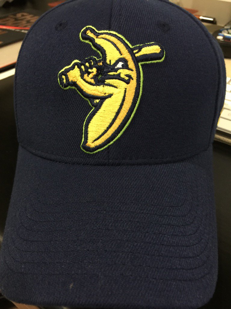 darrenrovell's tweet photo. My new favorite team hat: @TheSavBananas. Extra points for raised banana https://t.co/4YR7OcClaI
