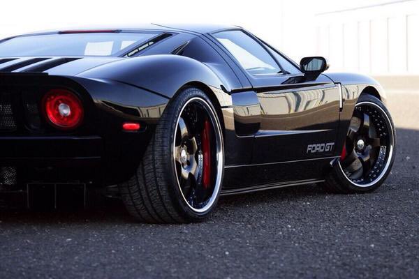 Street_Cars101's tweet photo. Ford GT https://t.co/tqvcryjG9o