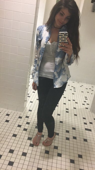 Bitches and bathroom selfies 😉😂 https://t.co/lVo7r0Q0MV<a href="/tag/friskyfriday"class="tags"><span>#friskyfriday</span></a><a href="/tag/dilligaf"class="tags"><span>#dilligaf</span></a><a href="/tag/missjune2014"class="tags"><span>#missjune2014</span></a>