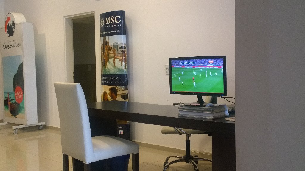 Faquiniones's tweet photo. #EspnPlay en el laburo #Champions #ConCarpa https://t.co/Hm8GIeKpMK
