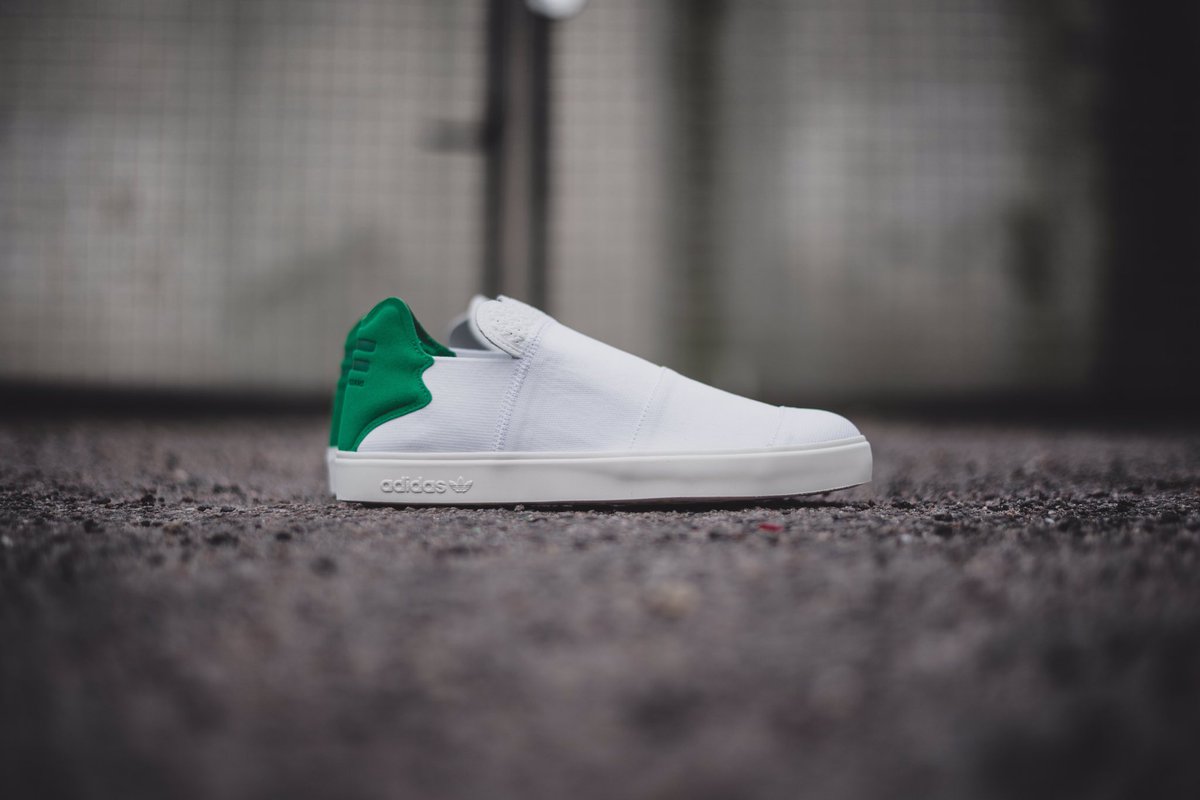 pharrell williams pink beach adidas