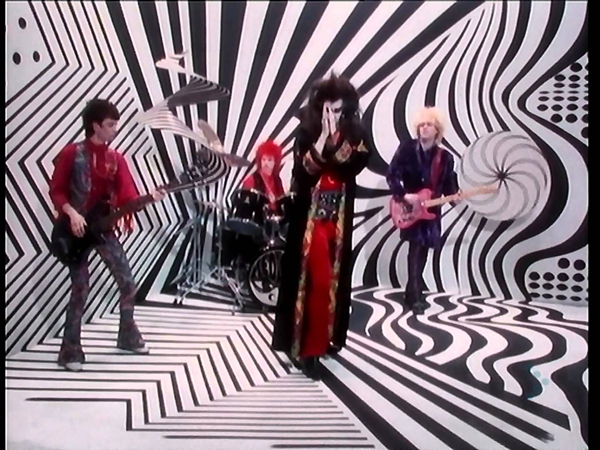 80sneverend's tweet image. #30yrsago May86 @Rev_dr and the medics top charts with the great #spiritinthesky 80and30.com/?p=10381 #80and30