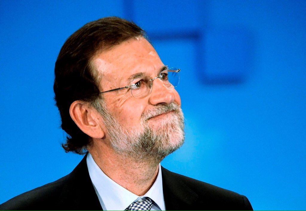 ecorepublicano's tweet photo. Somos el país con la electricidad más cara de Europa y tenemos al presidente con menos luces. https://t.co/eN5jptFSqj