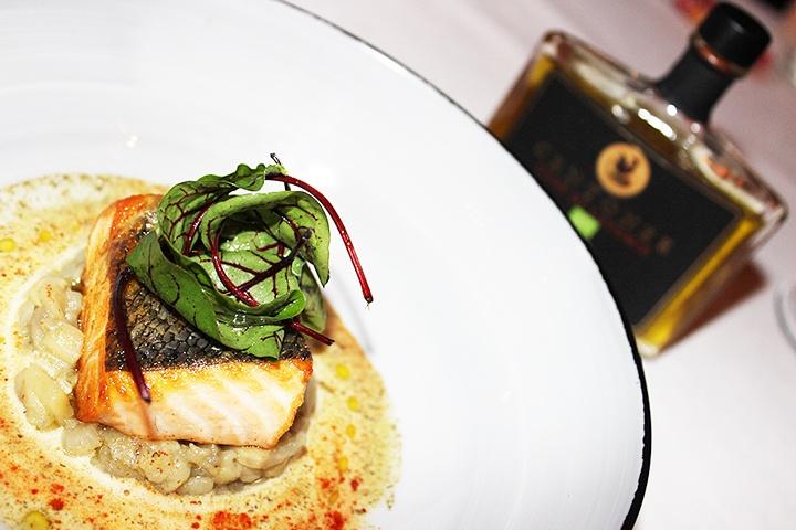 LarioStyle's tweet photo. La cucina dello chef Paolo Longoni di #BellavistaVeleso su https://t.co/A45P5MRjkc   #lakecomo #restaurant #foodie https://t.co/iCHzpdDn8l