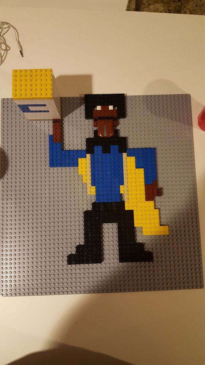 DrJasonJohnson's tweet photo. Celebrating #StarWarsDay #modaAtl #LEGOstarwars #legosandlocalbrew https://t.co/l8RIqDqdvx