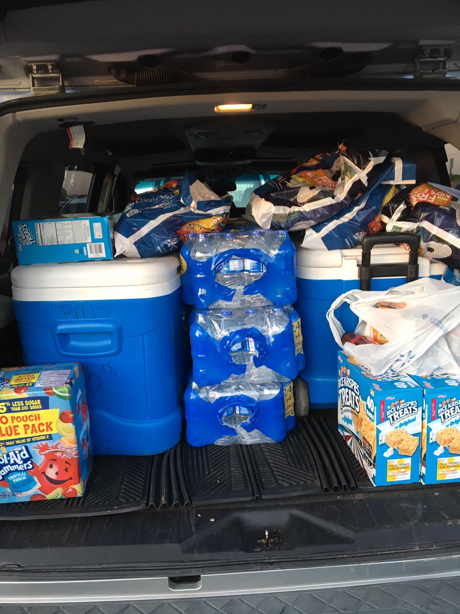 campmommy's tweet photo. Getting ready for fccla/fbla field trip tomorrow! #lotsofwater #lotsofkids #carisfull @PinkstonMiddle @Dr_JakeLong https://t.co/oQDXWFCdNq