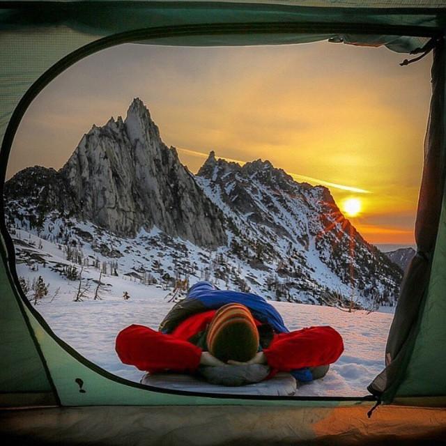 camp_mentality's tweet photo. An enchanting view, Washington, U.S. Photo by @Scott_Kranz. Adventure! #hiking #camping #fishing #camp_mentality https://t.co/GVkz9pV4YA