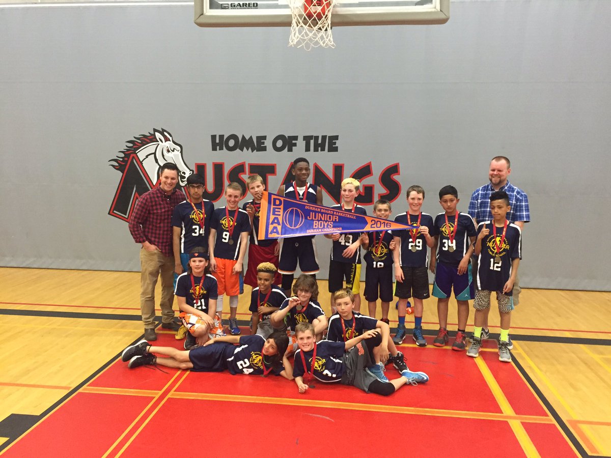 wbudway's tweet photo. Congratulations @NGP18 Durham's Jr Boys Basketball Champs! #oneteam #northshwa @DEAA_SPORTS @DurhamDSB https://t.co/Rh0pV4UOTU