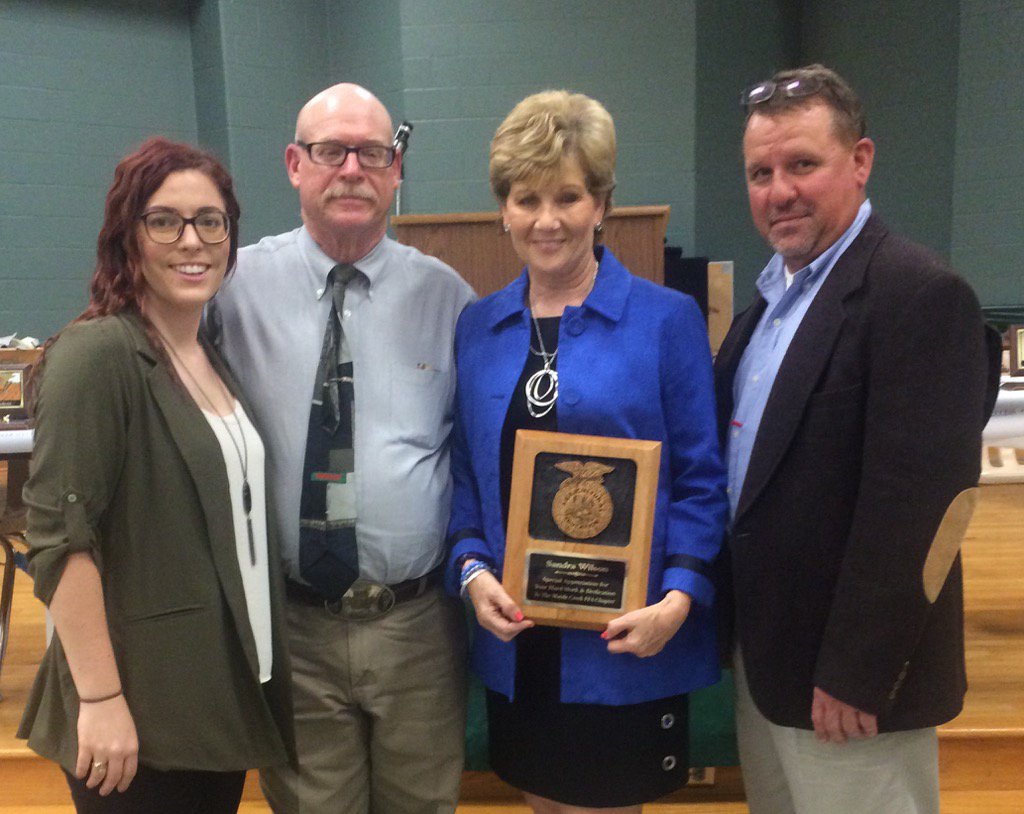 SandraWilso's tweet photo. Celebrating a special appreciation award from FFA after 25 years of service https://t.co/kjNBv8fhF9