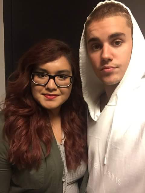 FlorDeBelieber's tweet photo. Justin hoy con fans en
Brooklyn
Cuando veo fotos de Justin con fans me deprimo quiero estar en el lugar de ellas https://t.co/kb9YxTRfyH