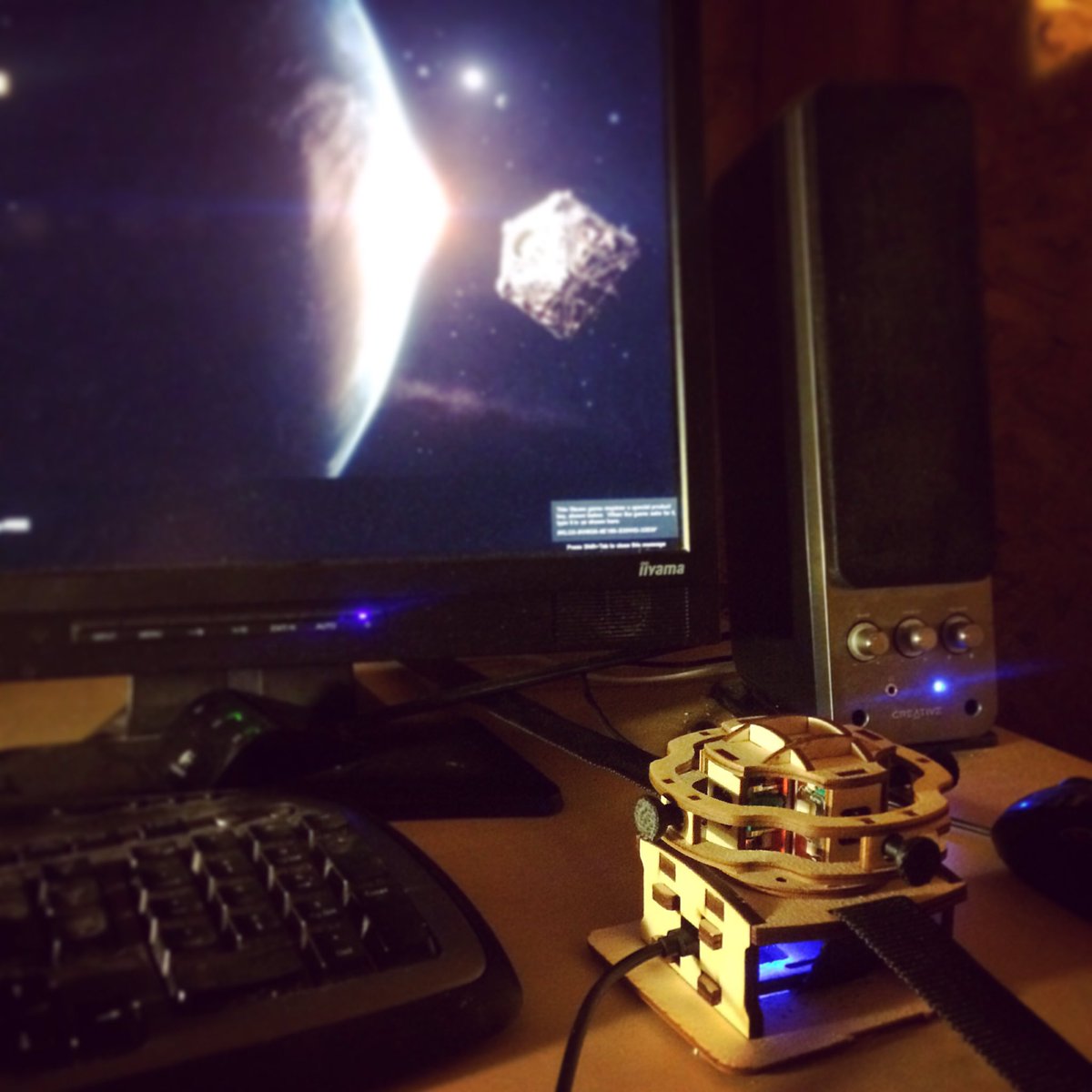 unmnd's tweet photo. Flight testing the latest version of the joystick. We'll be sending them out soon! #6axisjoystick #elitedangerous https://t.co/ybFnep9yRE
