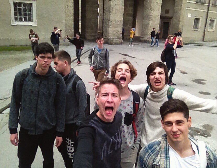 vidajoci's tweet photo. Salzburg 😁 #city #selfie https://t.co/wyundrgVKo