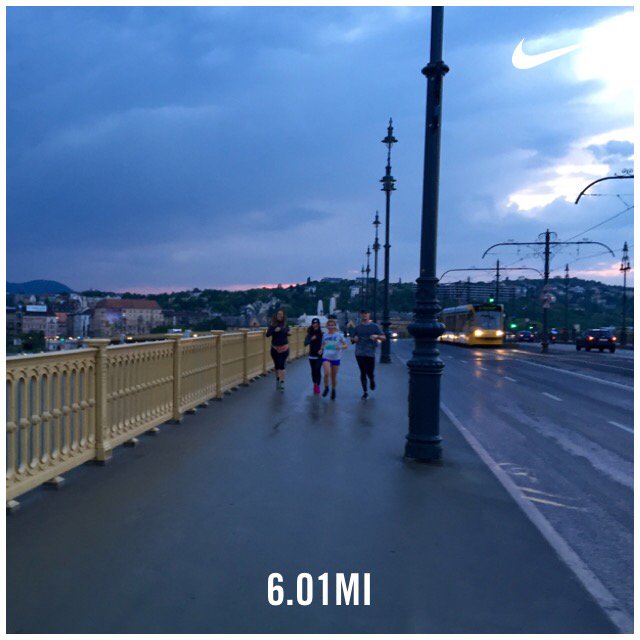 beansandmiles's tweet photo. #RunBudapest ⛈ @nikerunning #BudapestRunningProject I just ran 6.01 mi with Nike+. https://t.co/hGeIiSPwYN #nikeplus https://t.co/Ncxli5niI4