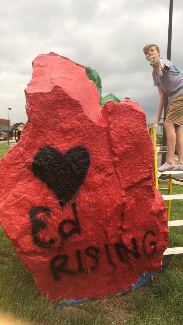 SBHS_FEA's tweet photo. We painted the rock for Teacher Appreciation Week! Look at it tomorrow morning! 🍎 #TeacherAppreciation https://t.co/CuqdmGDFH6