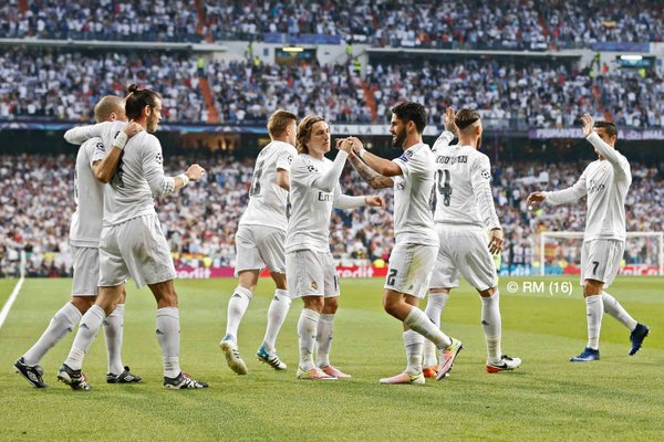 realmadriden's tweet photo. 📷🙌 We're going to Milan! Here are some of the best images from tonight's match!

#RMUCL #HalaMadrid #APorLaUndecima https://t.co/VjWFf7ib7A
