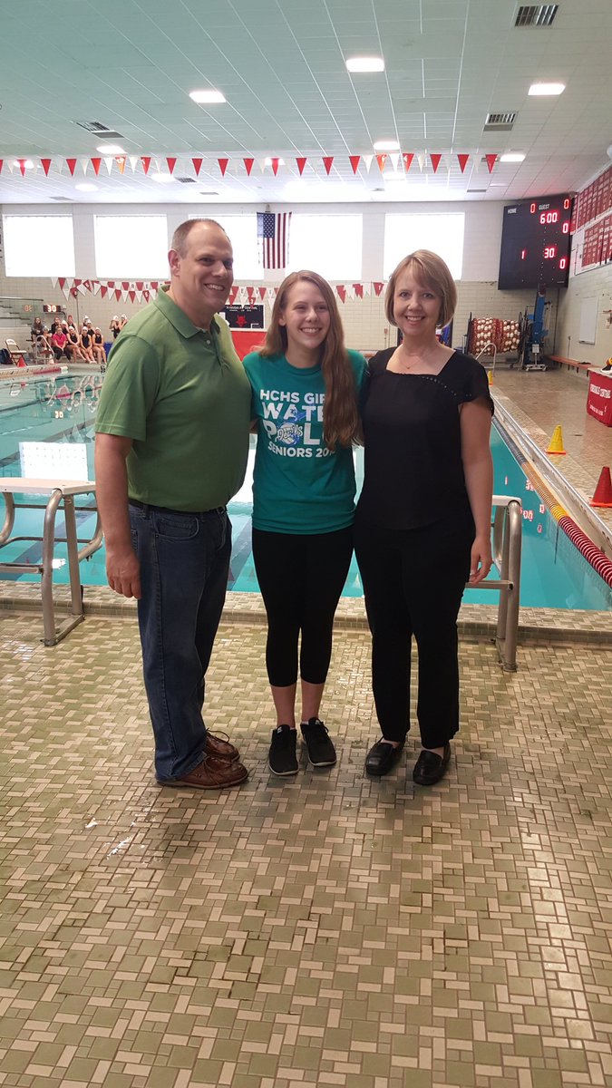 lynnhatzi's tweet photo. Senior Night at Girls Water Polo! Congratulations Seniors: Lauren H, Samara L, Katie G, &amp; Courtney M @RedDevilsAD https://t.co/5zns8R4dzD