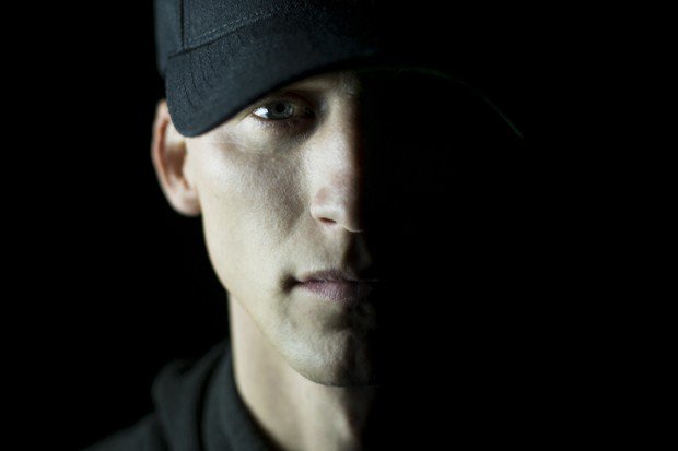 idolator's tweet photo. We talk to @nfrealmusic about his breakthrough album 'Therapy Session': https://t.co/8bV9MMM2FU https://t.co/Zr8MKaqgYo