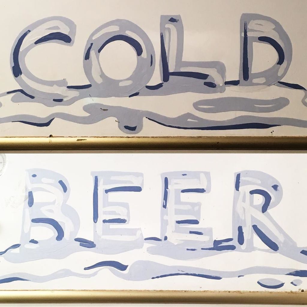 icycaps's tweet photo. #coldbeer #icycaps #alwayshandpaint by njorg https://t.co/gzzrTVCUNO