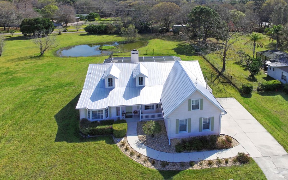 Gina_Realtor's tweet photo. Here's Another one G-SOLD! Closed for $370,000 in Hidden Meadows #GSOLD, #bradenton, #realestate https://t.co/Lgd1qxWcHD