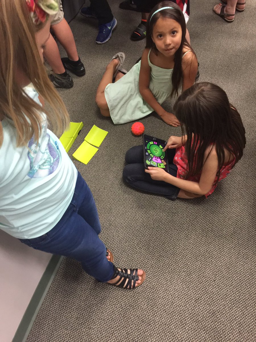 britt5edwards's tweet photo. My students enjoying other showcases! ❤️ #BarrowSTEAM16 #barrowbold https://t.co/yupEcVPHzF