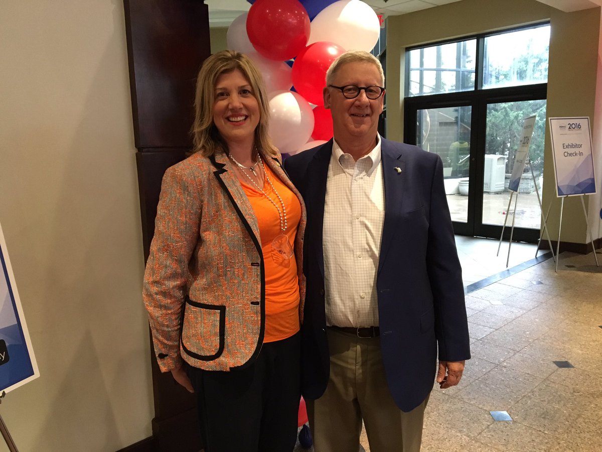 suzetta61's tweet photo. Republican Congressional candidate Paul Mitchell visits the MDAHU Benefits Expo! https://t.co/ilaBCrQUbA