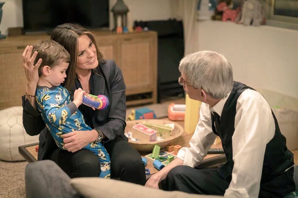 lauren_ostuni's tweet photo. My heart is ready to melt tonight ❤️ #FashionableCrimes #MunchReturns https://t.co/aTNVt79aOH