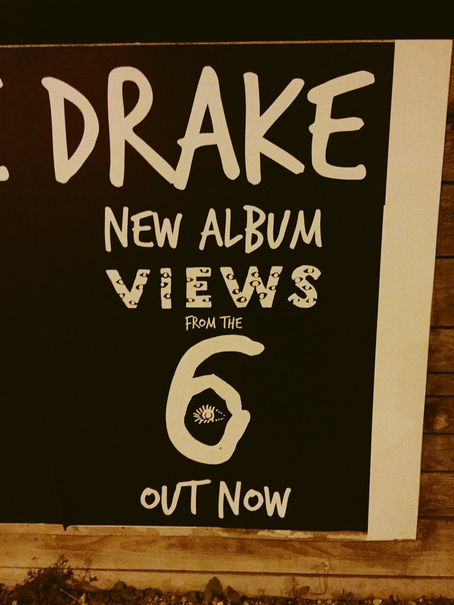thoroluffsen's tweet photo. @Drake #views #munich #support https://t.co/NmDIs3sofH