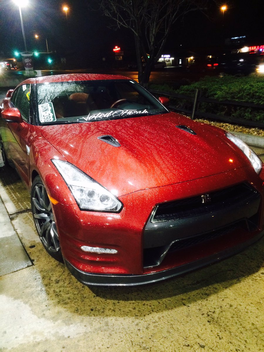 VotedFresh's tweet photo. Red monster 🏎🚿 #votedfresh #votedfreshperformance https://t.co/5czu0SEMwE
