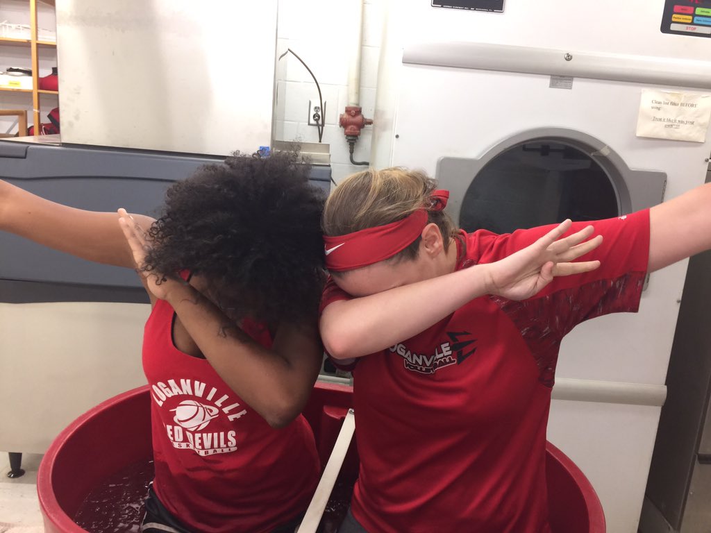 susanna_barr's tweet photo. #100daysofdabbing #icebathdab #chilldab #reddab #freezingdab #day20 https://t.co/oyHrdcwtQi