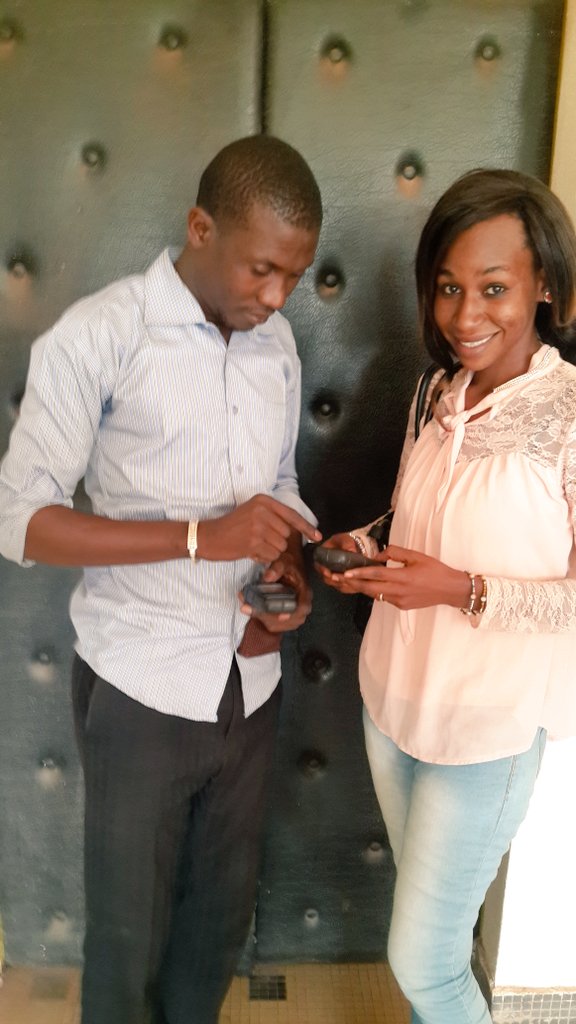 LalaichaM's tweet photo. Demonstration avec mon frere @Makank40 membre @OSM_Ml ce soir apres le remise des #GPSMAP
#Map4ML #opendata #Tean223 https://t.co/xruDBNtVa2