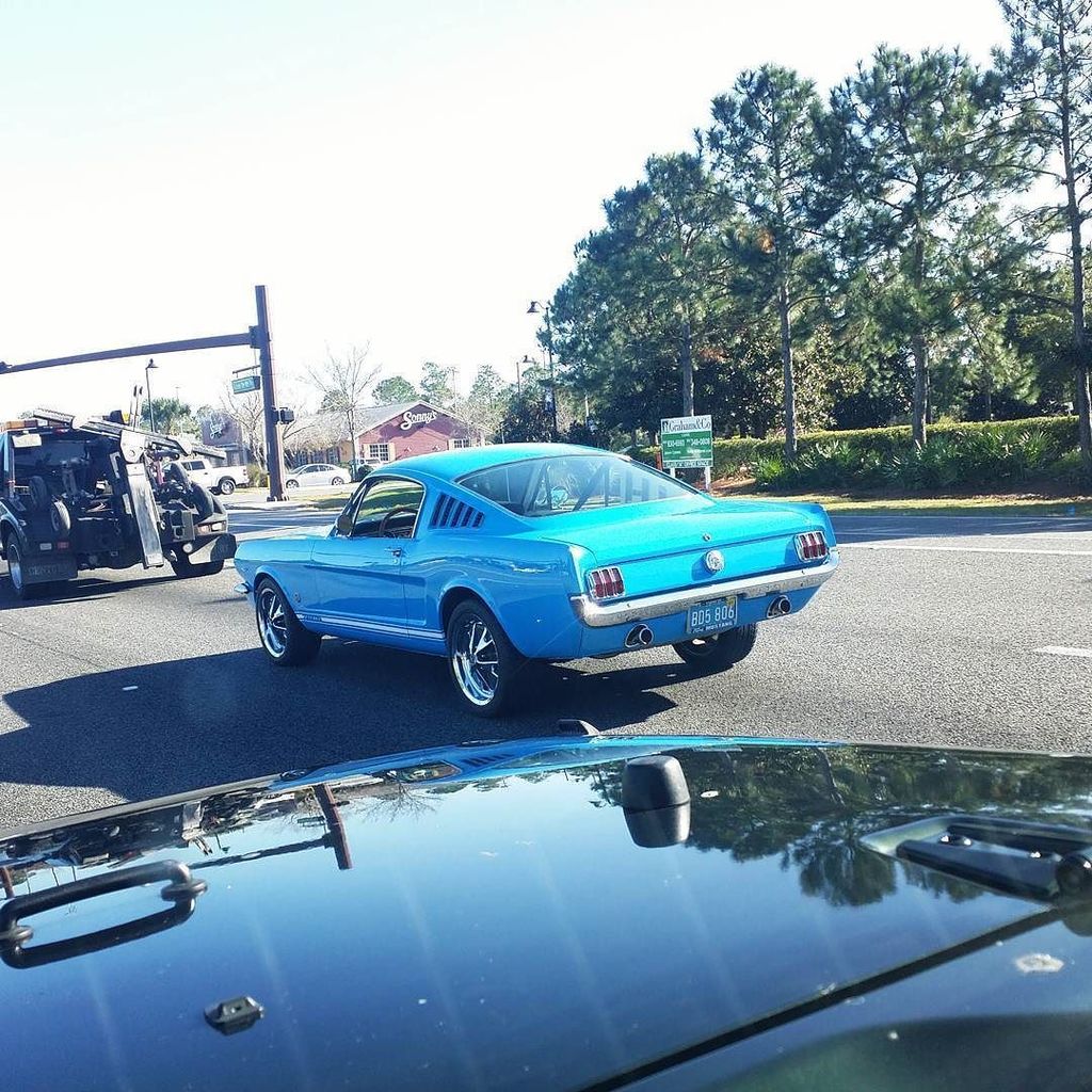 PCBMap's tweet photo. Saw this old school beauty rolling down back beach. #vintage #panamacitybeach #visitormap … https://t.co/V77KioeTWm https://t.co/0CtUQZrw4a