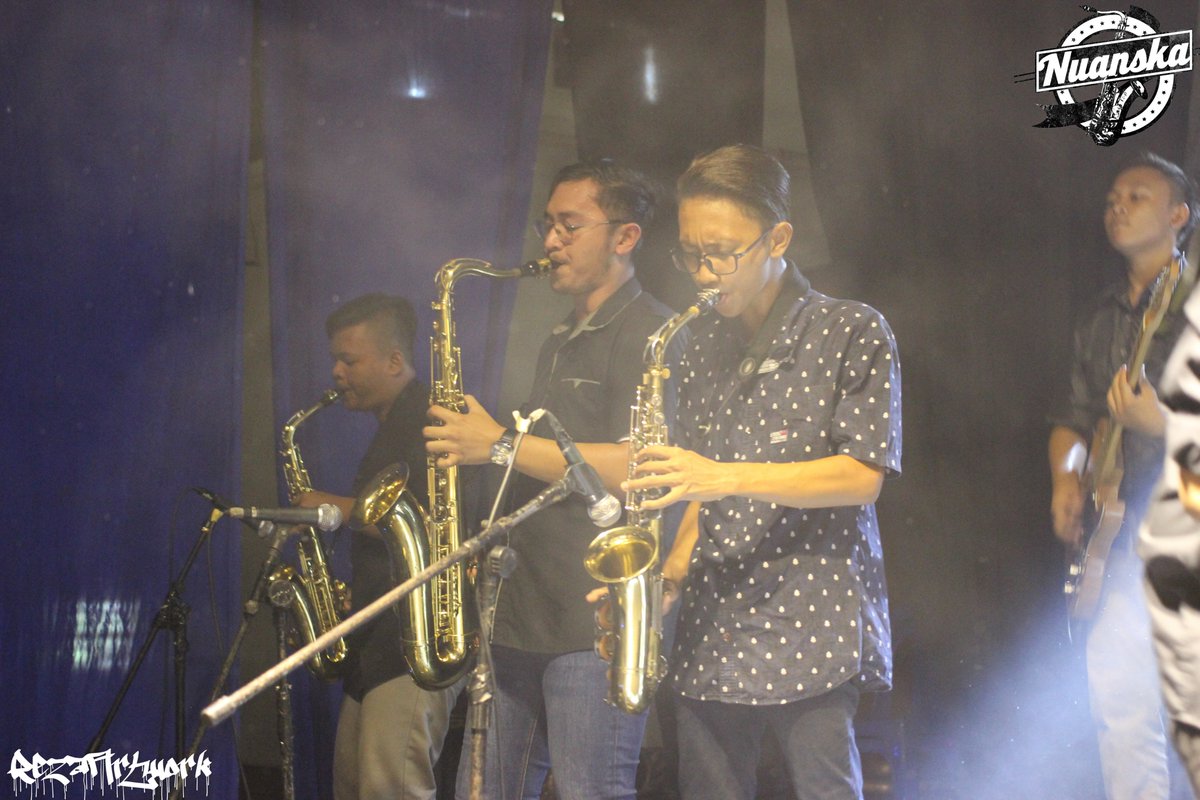 KidungPurnama's tweet photo. selamat pagi... salam sukses buat Nuanska #JuaraPertama PENSI-2016 SMAN 1 Banjar https://t.co/7oyO2xwxTU