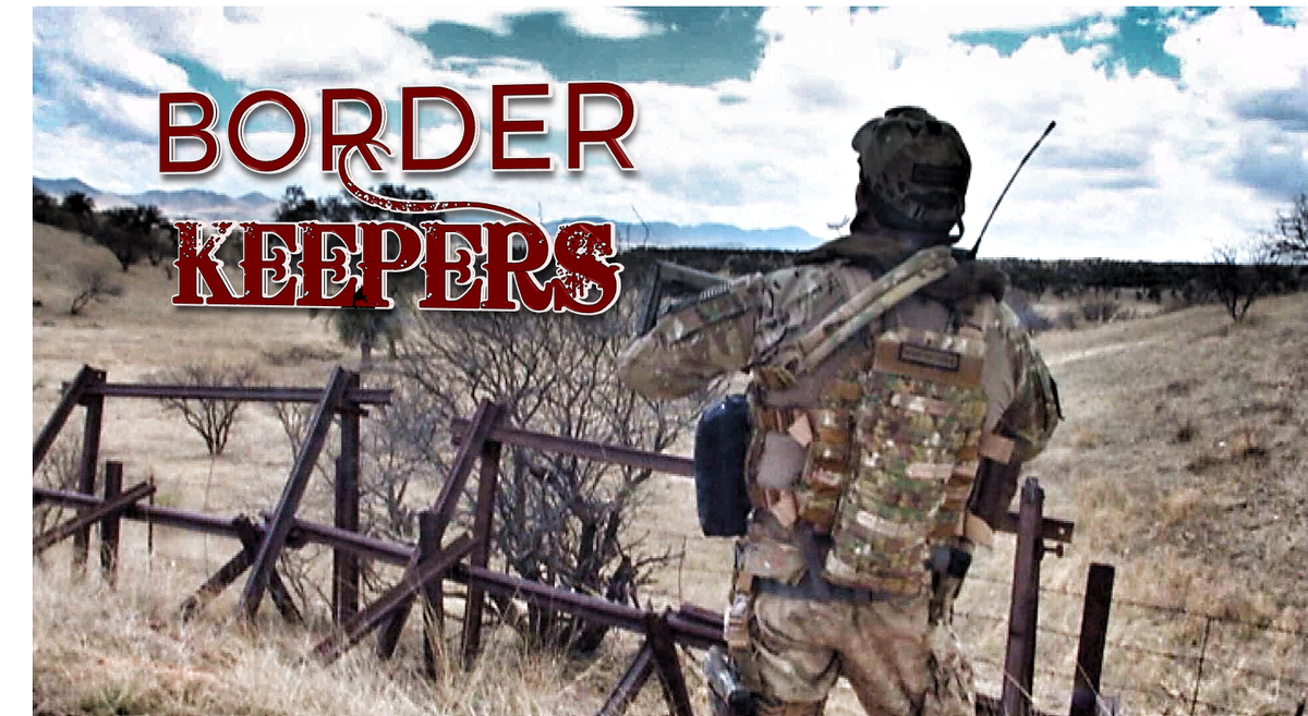 JRodReports's tweet photo. A rare look inside of a controversial group patrolling the #US #Mexico #border : https://t.co/X7fmCMNUph https://t.co/VOe8eCNfUs