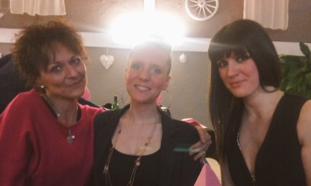 Soirée organisée par hunkemoller . Soirée au top ! Très bien amusée un grand merci <3