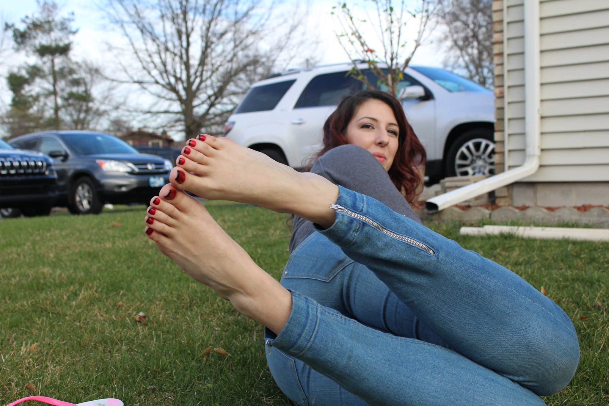 Joey the Foot Guy on X: Colorful french tips is her trademark  #greekgoddesjosie #footfetish t.cokvjEGbkrCG  X