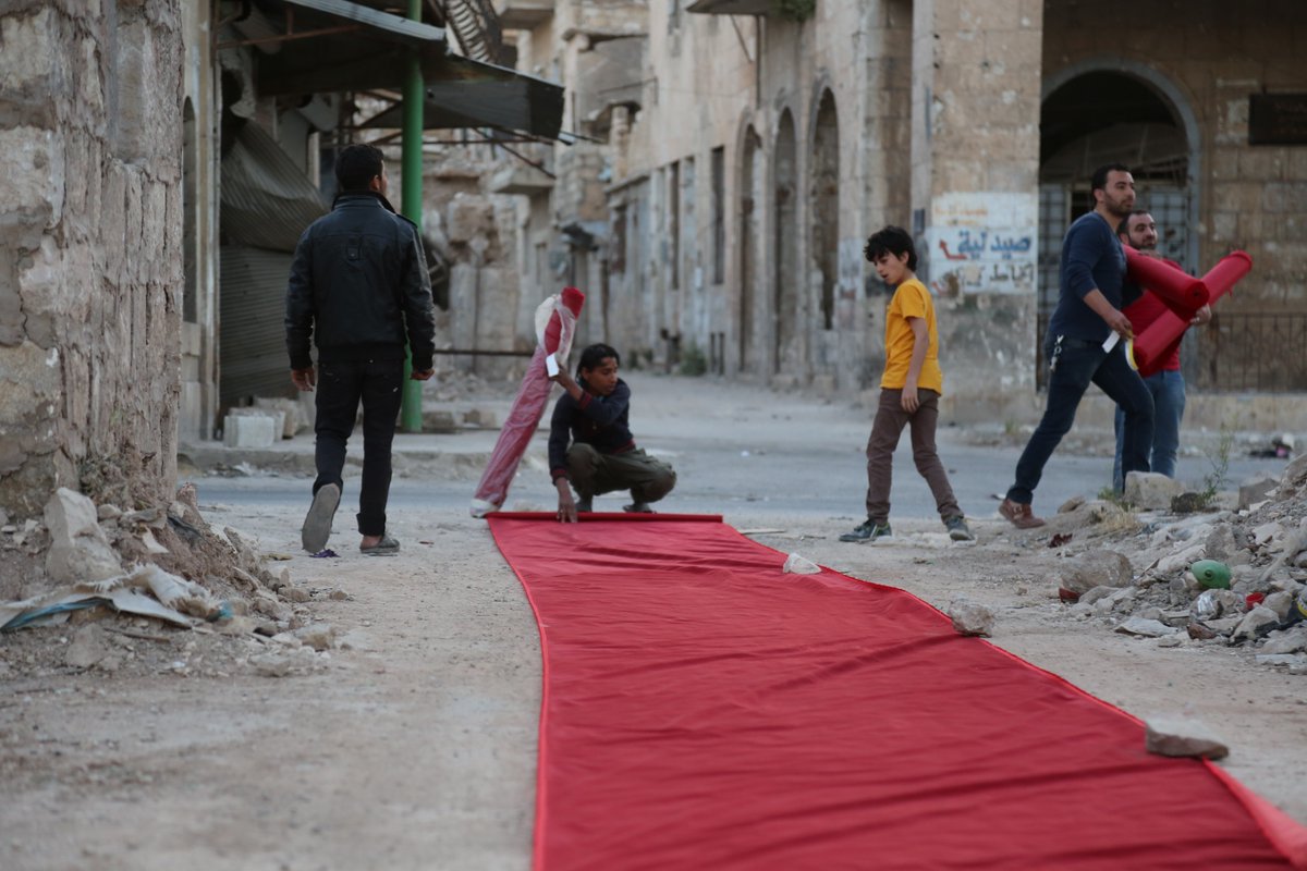 MPFFSY's tweet photo. عرض في معرة النعمان، screening in Maarrat al-Nu'man 
#سوريا #سينما #افلام #ادلب #حلب #مهرجان #ثورة #المعرة #Syria https://t.co/2lYIGsybFl