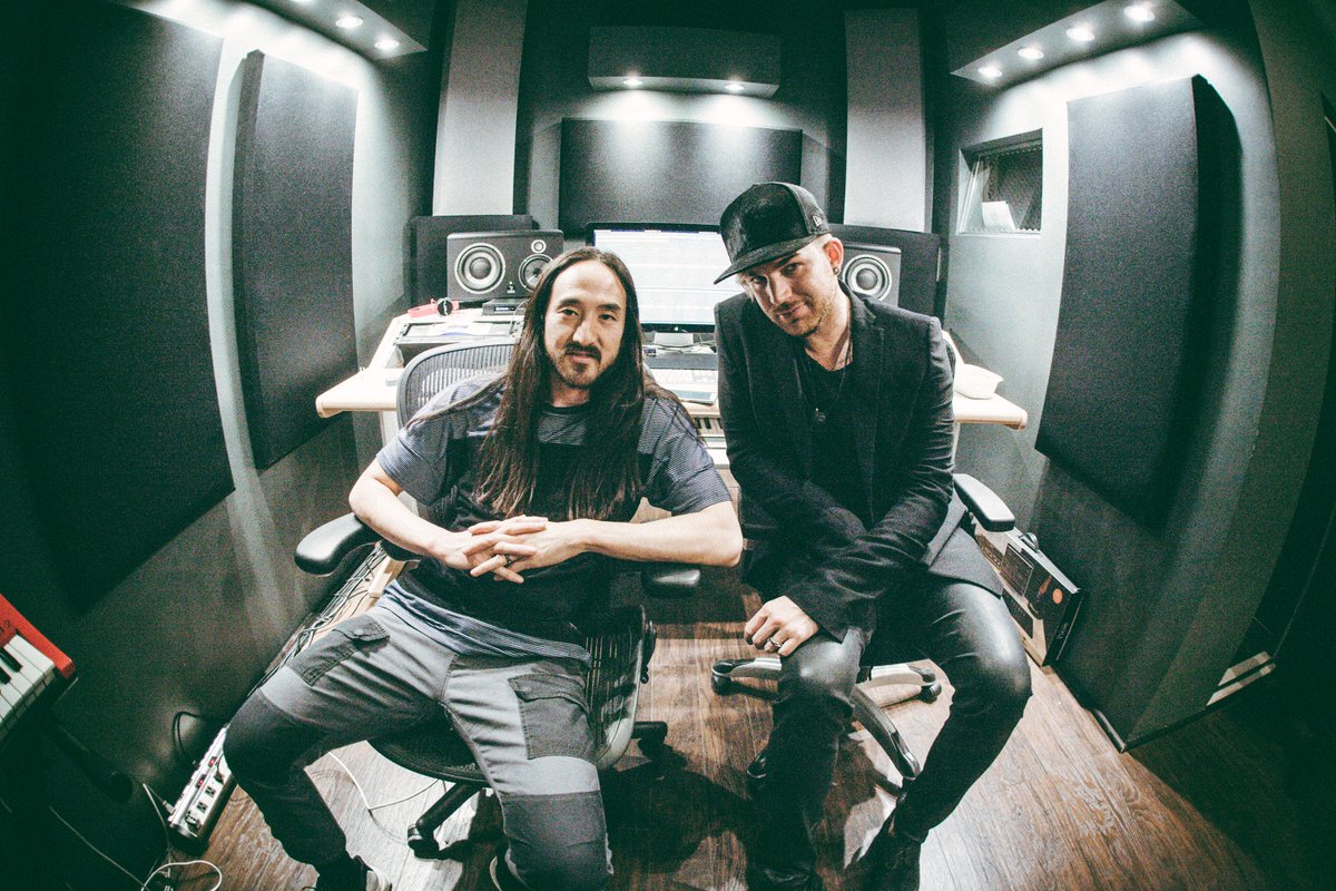 Brasil! Já ouviram "Can`t Go Home" no Spotify hoje? smarturl.it/CGHBrasil https://t.co/WXJl2QcBak