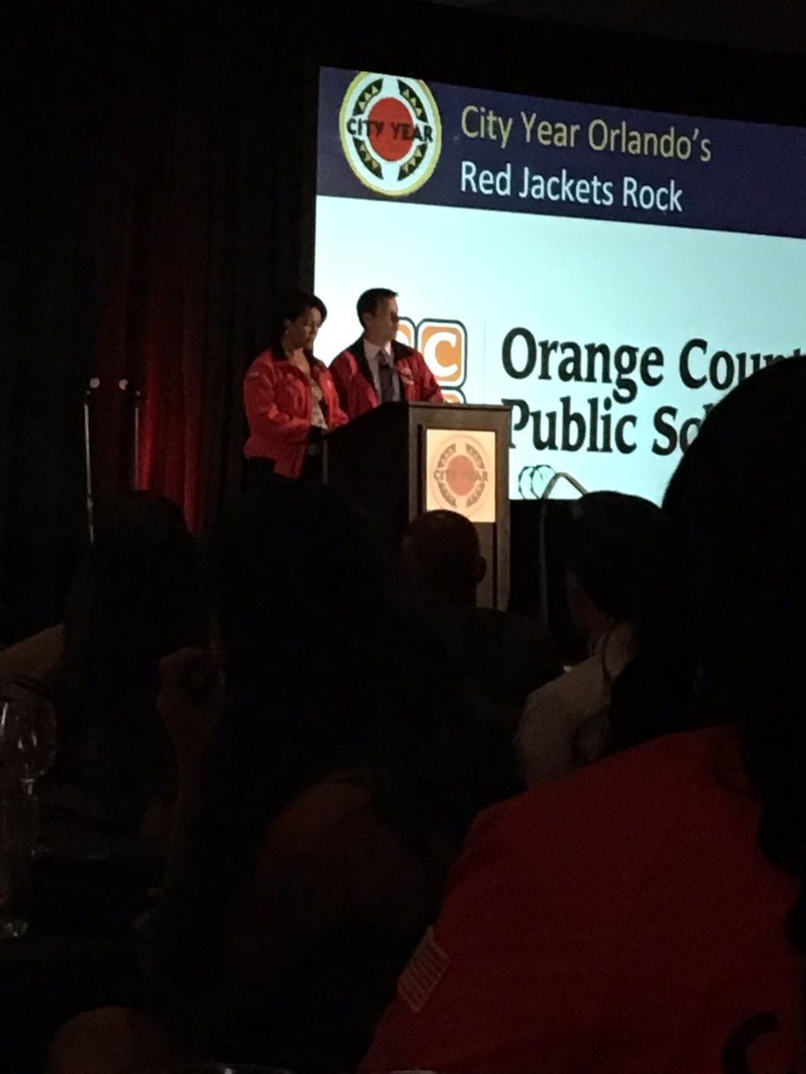 JillJmurdock's tweet photo. Red Jackets Rock @CityYearOrlando @cr_schnei @as_fl @starkev1 https://t.co/9zMD1UcZNV