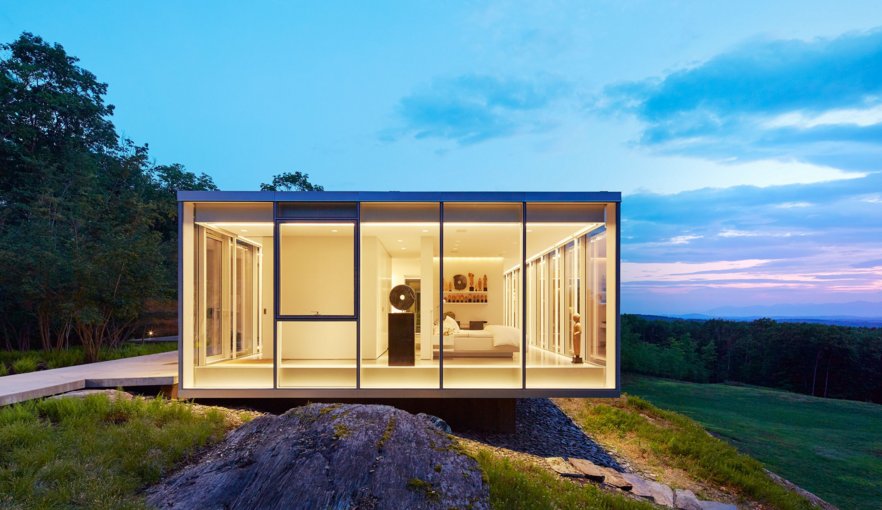 ArchDigest's tweet photo. Toshiko Mori–designed glass houses dot this incredible Hudson Valley compound: https://t.co/yx0k2AWRdQ https://t.co/FxulzRpiMX