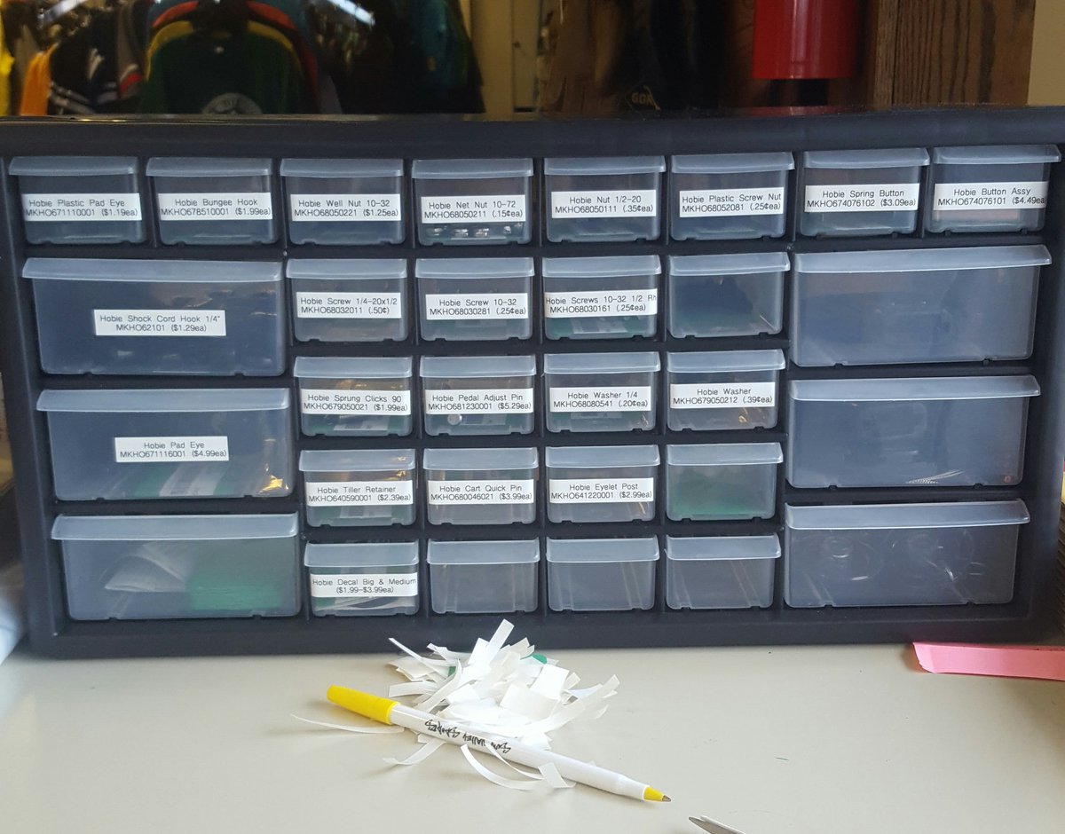 kborghese_87's tweet photo. And tagging things continues...lol. #lovemylabelmaker #labelsgalore #labels #labelsatwork #SunValleySports https://t.co/33Rci7Auvb